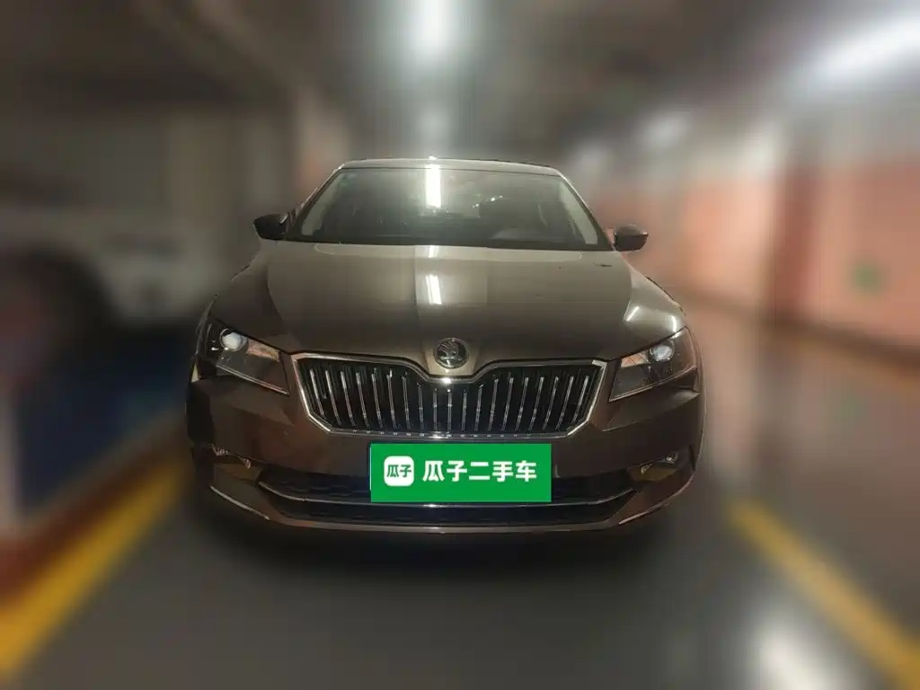 Skoda Superb — миниатюра 2