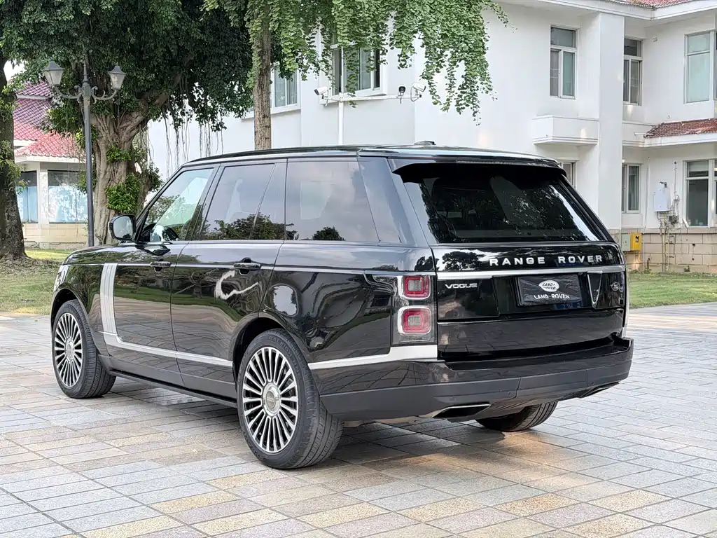 Land Rover Range Rover — миниатюра 8