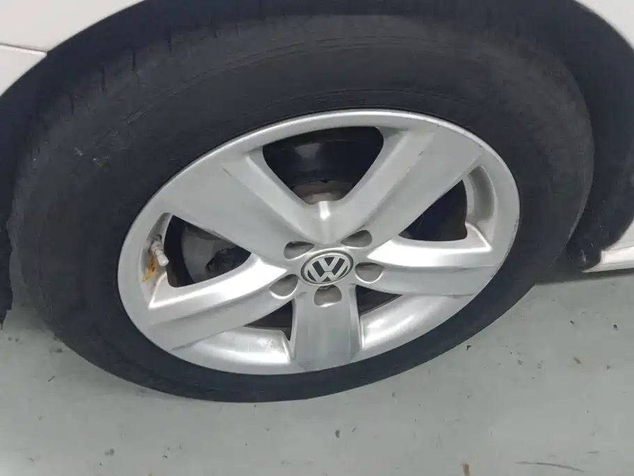 Volkswagen Polo — миниатюра 6