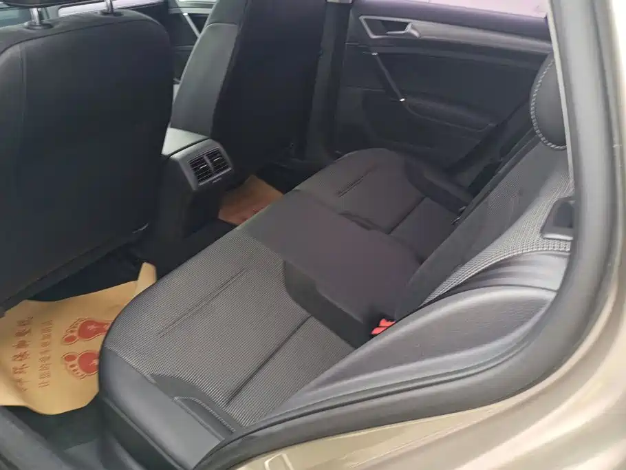 Volkswagen Golf — миниатюра 11