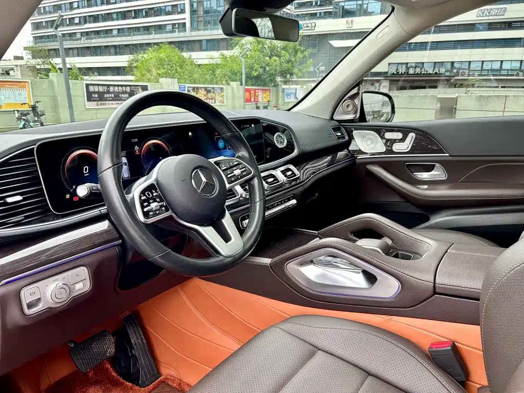 Mercedes-Benz GLE (Import) — миниатюра 7