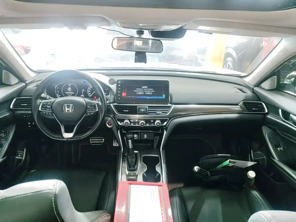Honda Accord — миниатюра 10