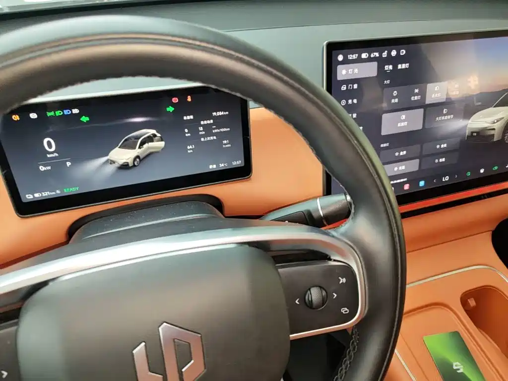Leapmotor Leapmotor C10 — миниатюра 14