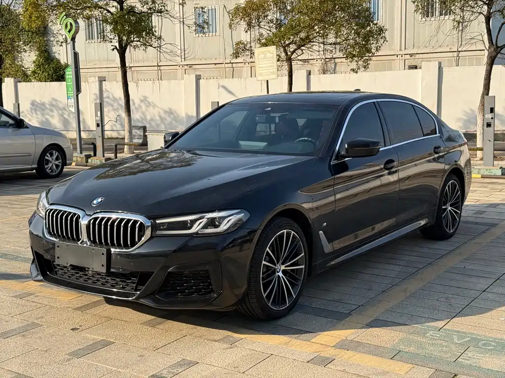 BMW 5 Series 2024