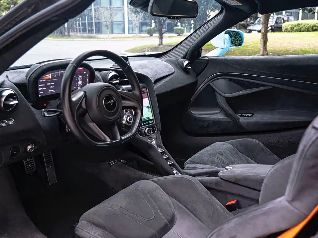 McLaren 720S — миниатюра 10