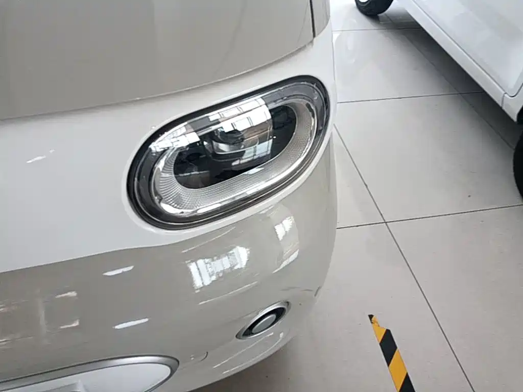 Wuling MINIEV — миниатюра 24