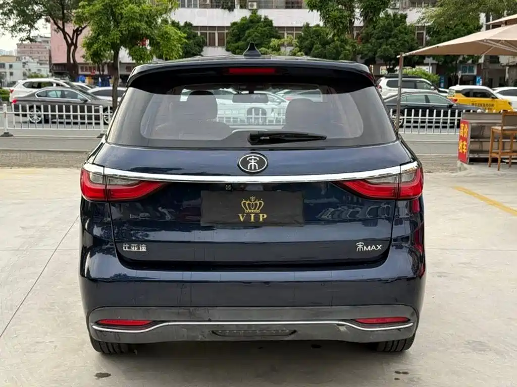 BYD MAX — миниатюра 5