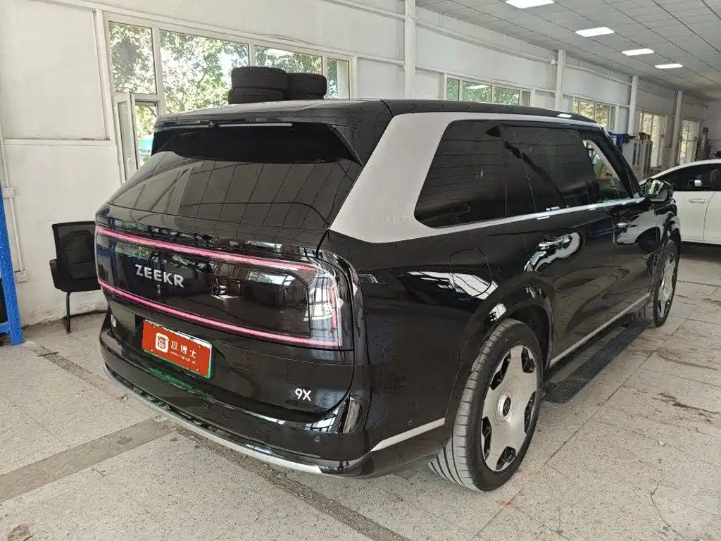 Zeekr 9X 9X 2025 Hyper 70kWh