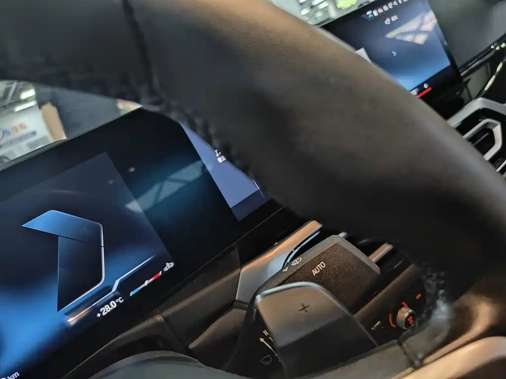 BMW 3 Series — миниатюра 13