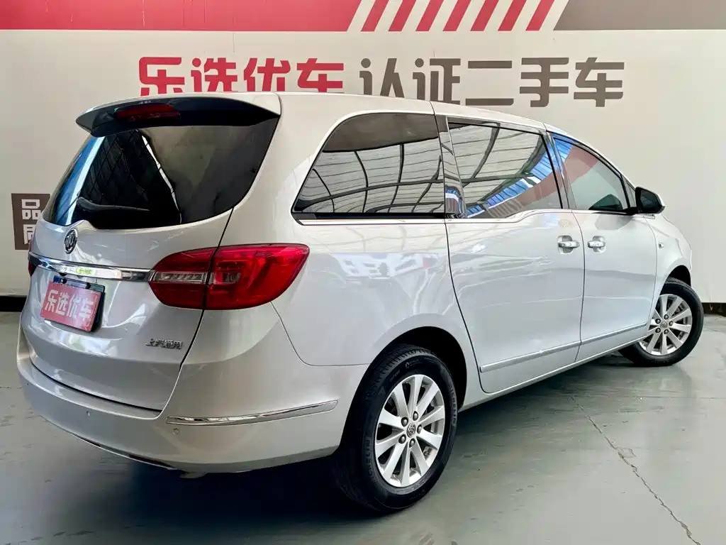 Buick GL8 — миниатюра 5