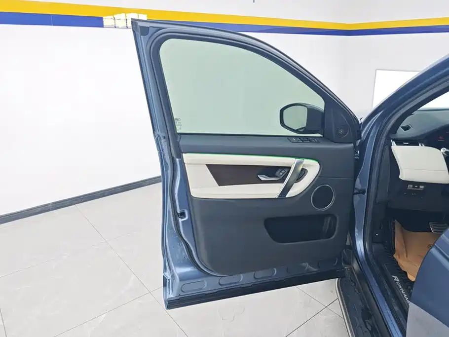 Land Rover Discovery Sport — миниатюра 7
