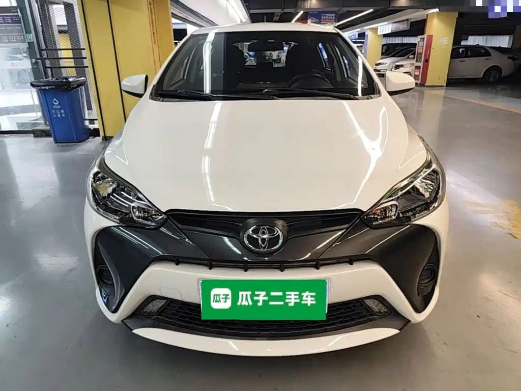 Toyota Yaris L — миниатюра 3