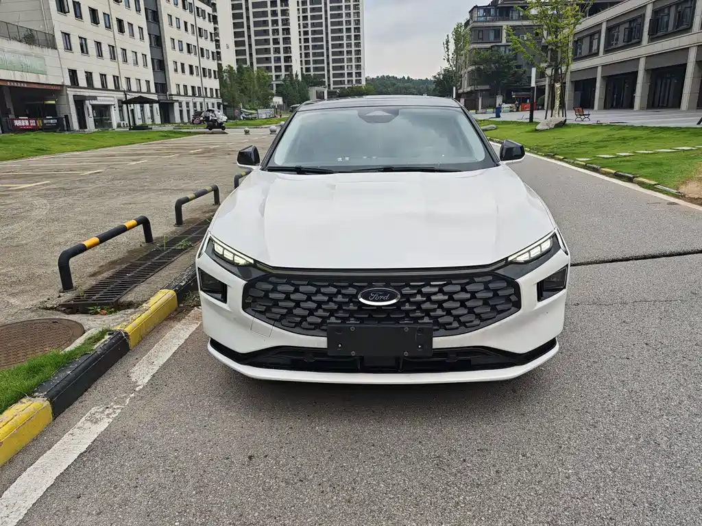 Ford Mondeo — миниатюра 2