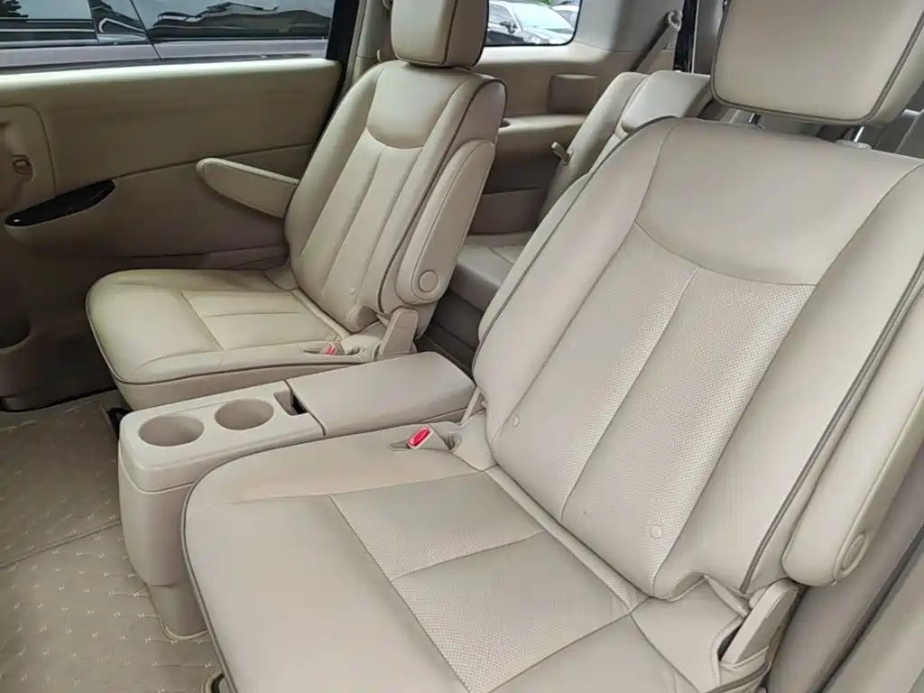 Nissan Quest — миниатюра 17