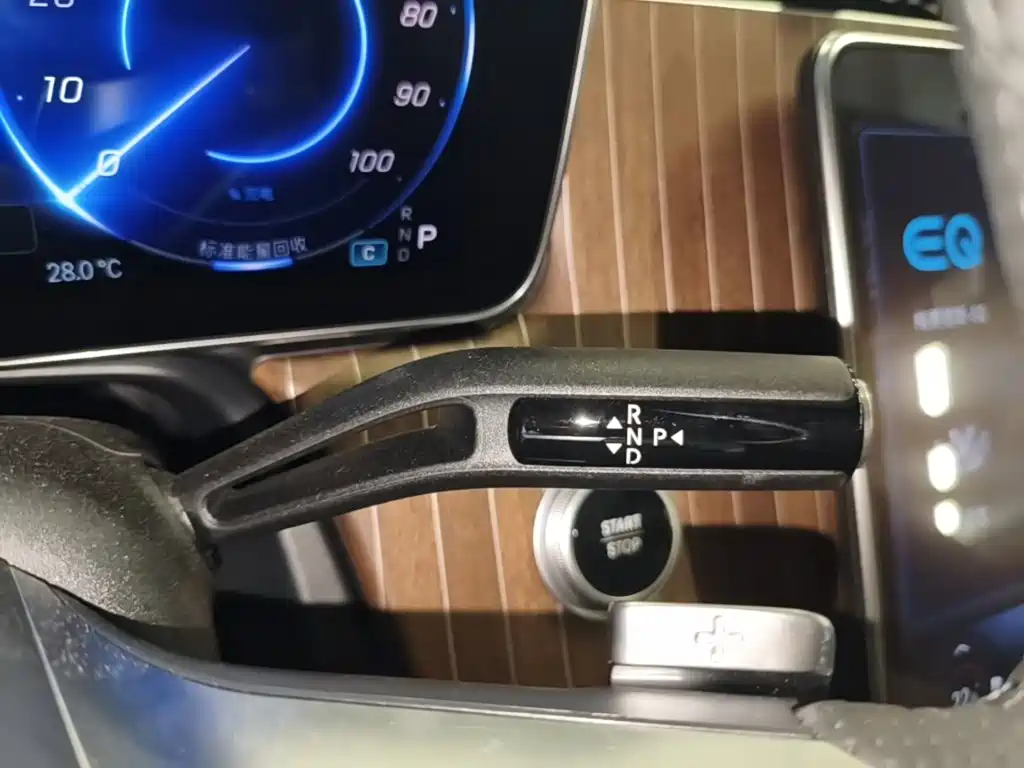 Mercedes-Benz EQE — миниатюра 19