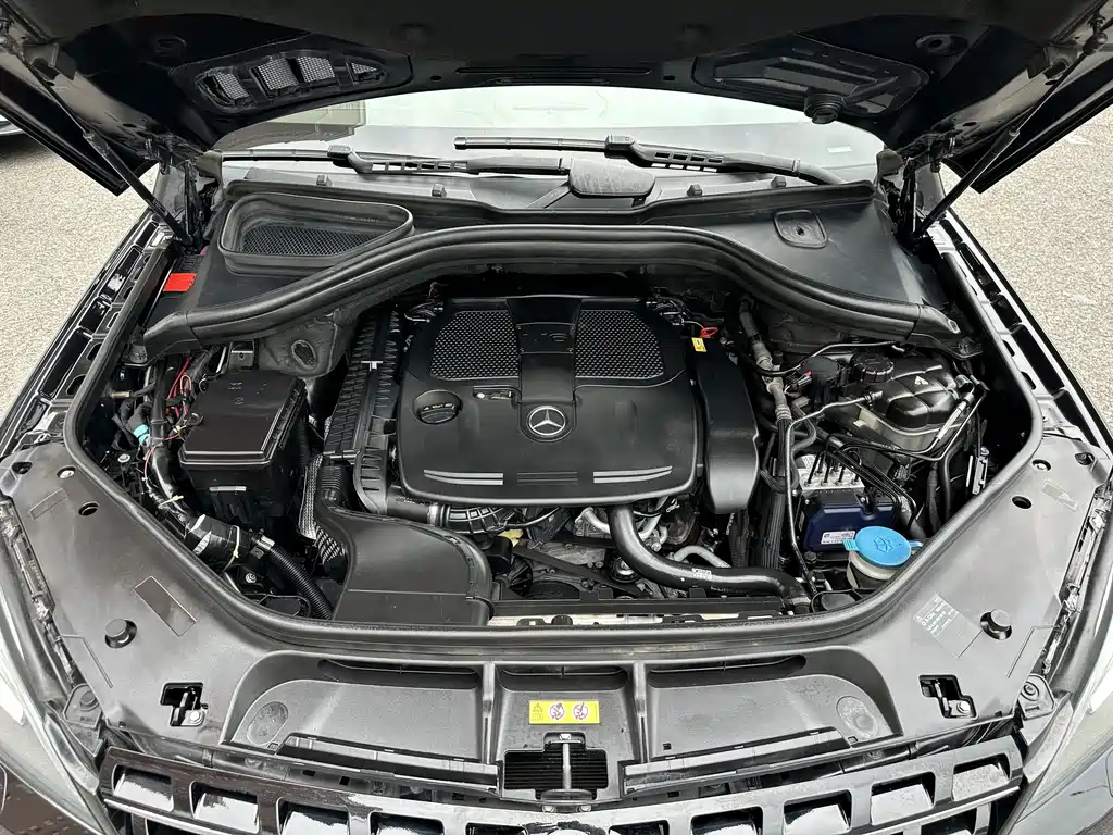 Mercedes-Benz M-Class — миниатюра 10