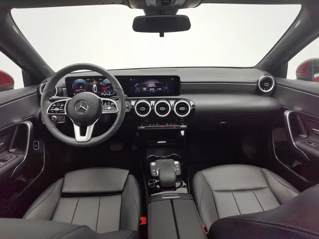 Mercedes-Benz A-Class — миниатюра 5