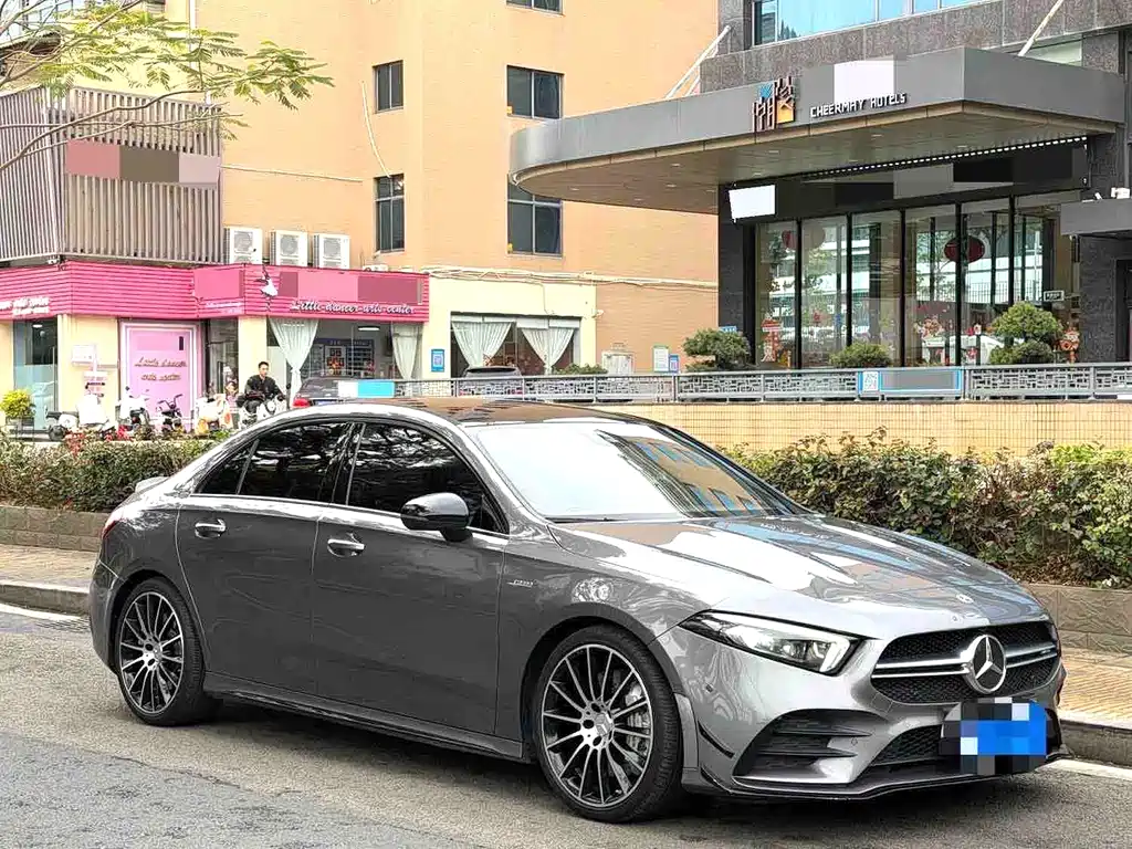 Mercedes-Benz A-Class AMG — миниатюра 3