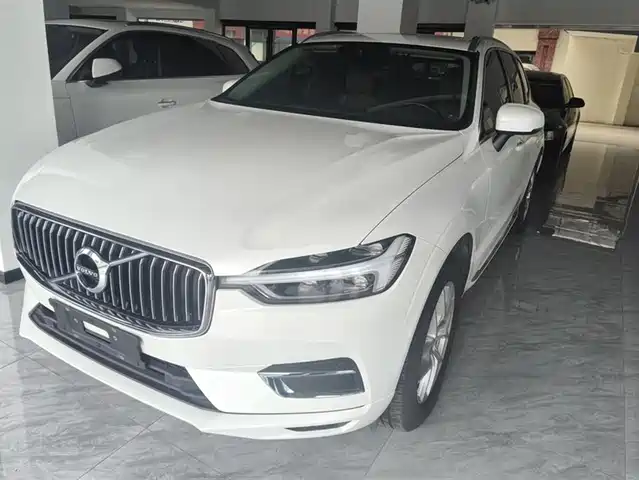 VOLVO  XC60 2019