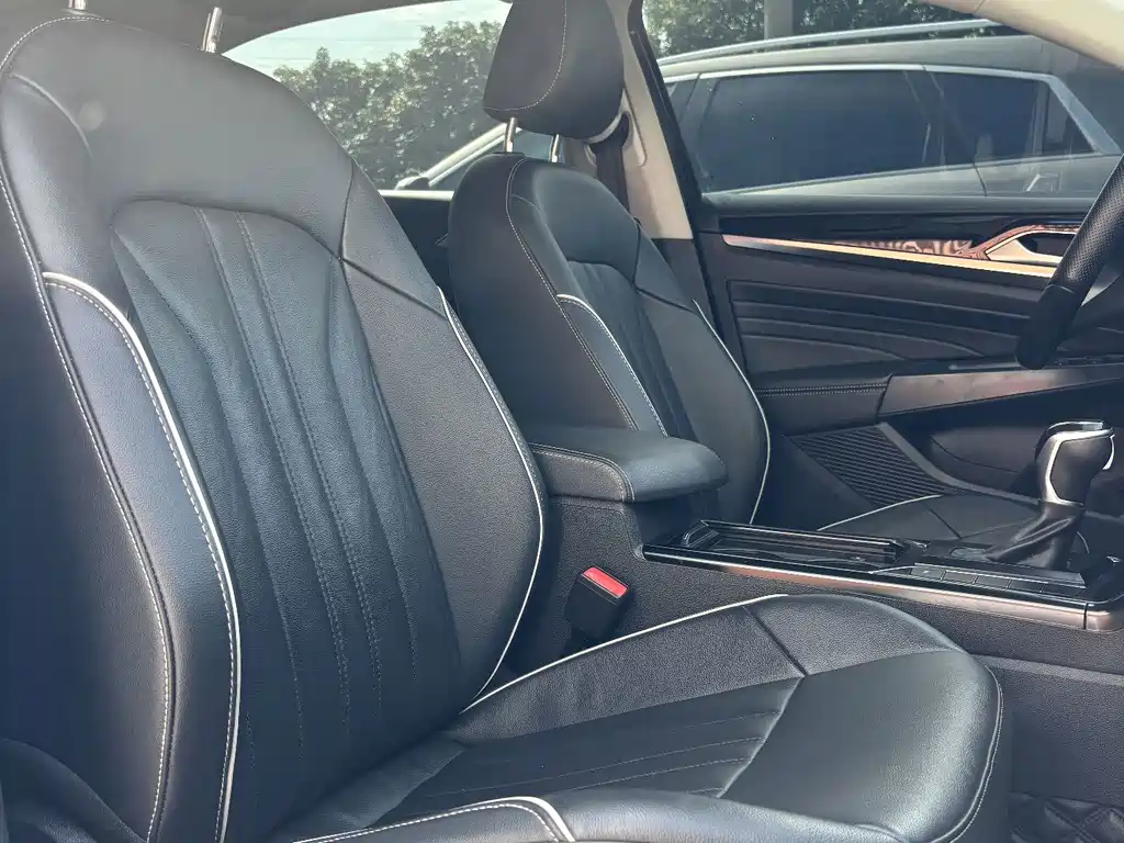 Volkswagen Passat — миниатюра 17