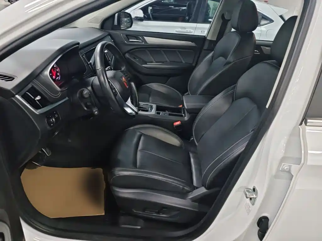 Roewe RX5 — миниатюра 15