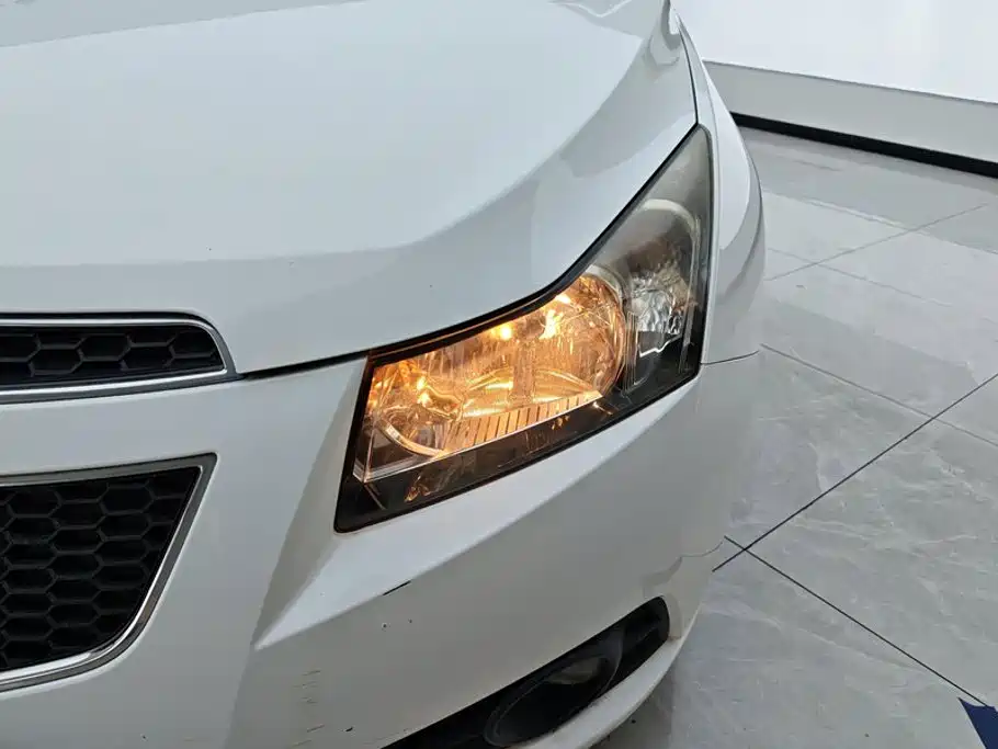 Chevrolet Cruze — миниатюра 5