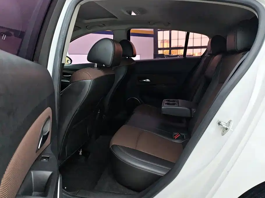 Chevrolet Cruze — миниатюра 11