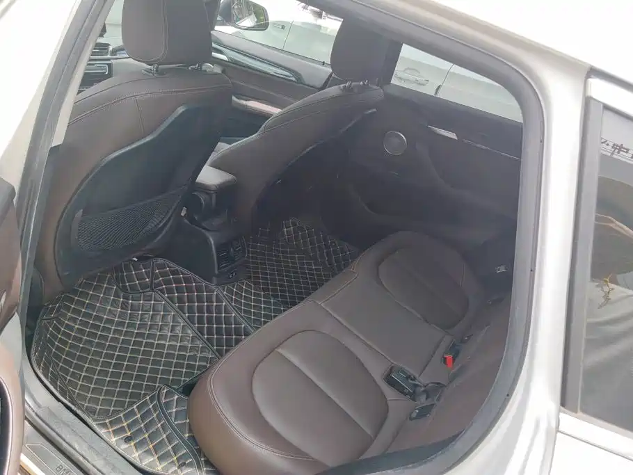 BMW X1 — миниатюра 11