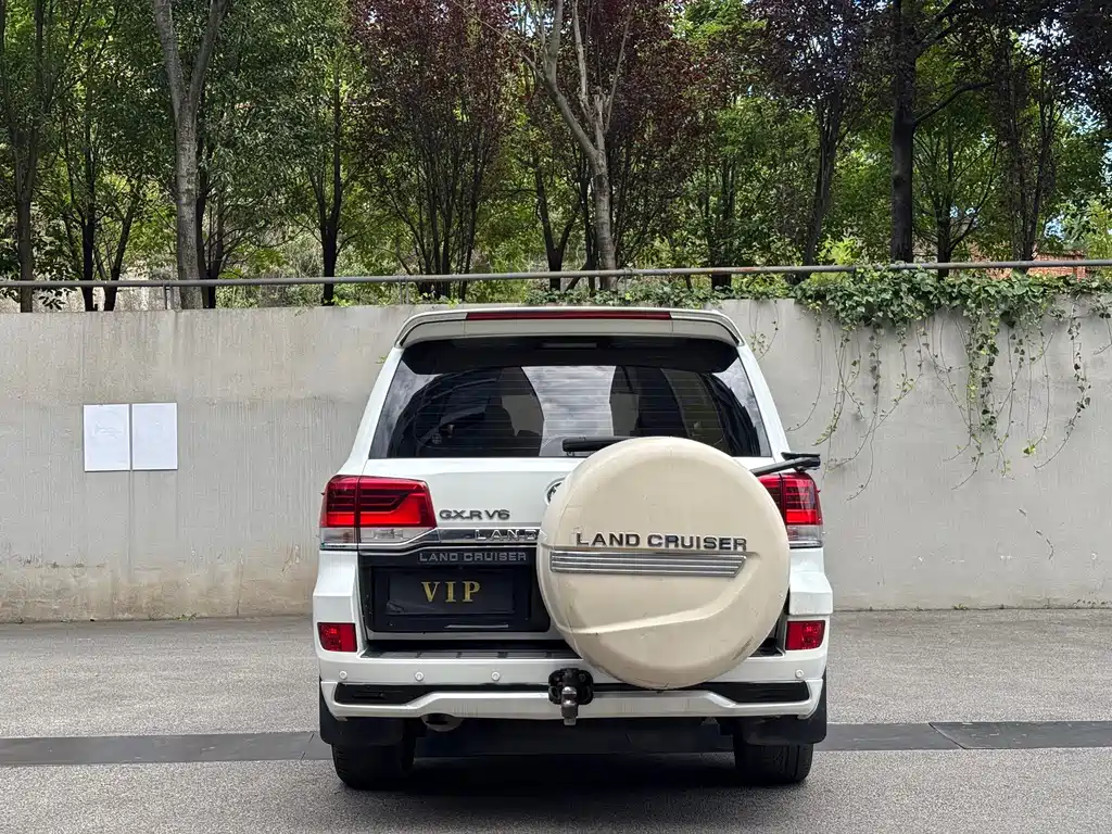 Toyota Land Cruiser — миниатюра 6