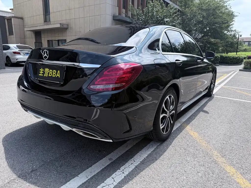 Mercedes-Benz C-Class — миниатюра 19