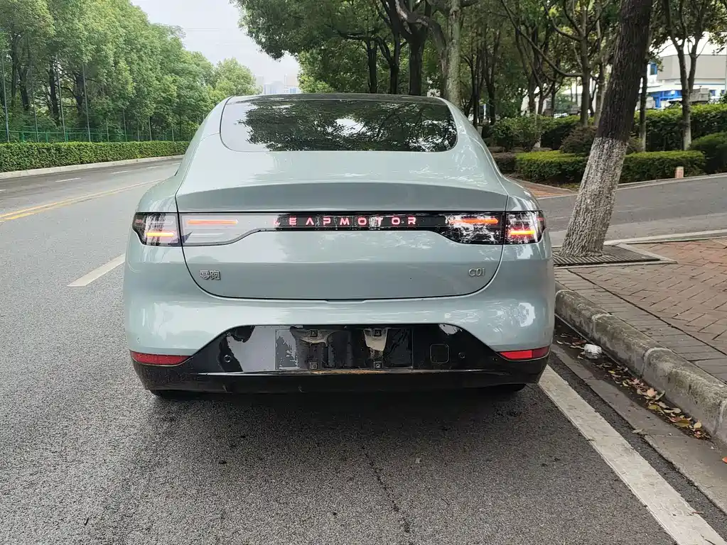 Leapmotor Leapmotor C01 — миниатюра 5