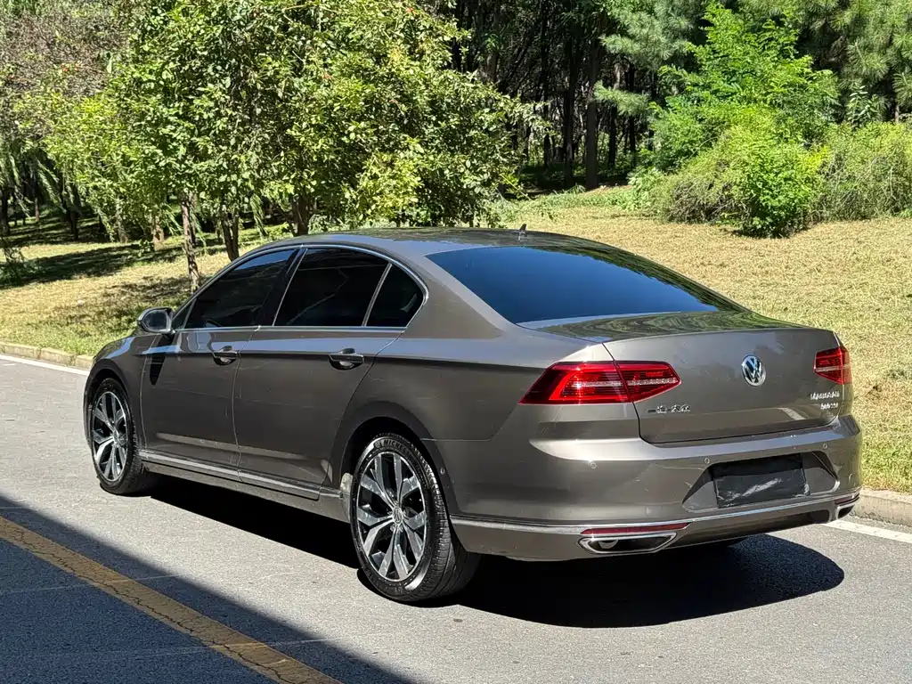 Volkswagen Magotan — миниатюра 5