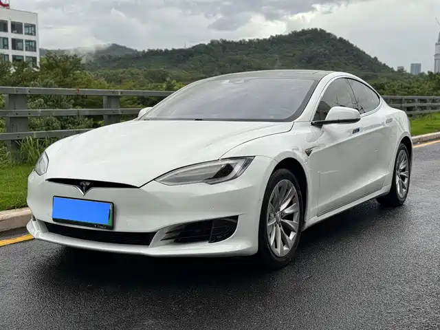 TESLA MODEL S 2017