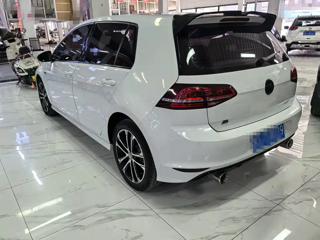 Volkswagen Golf — миниатюра 4