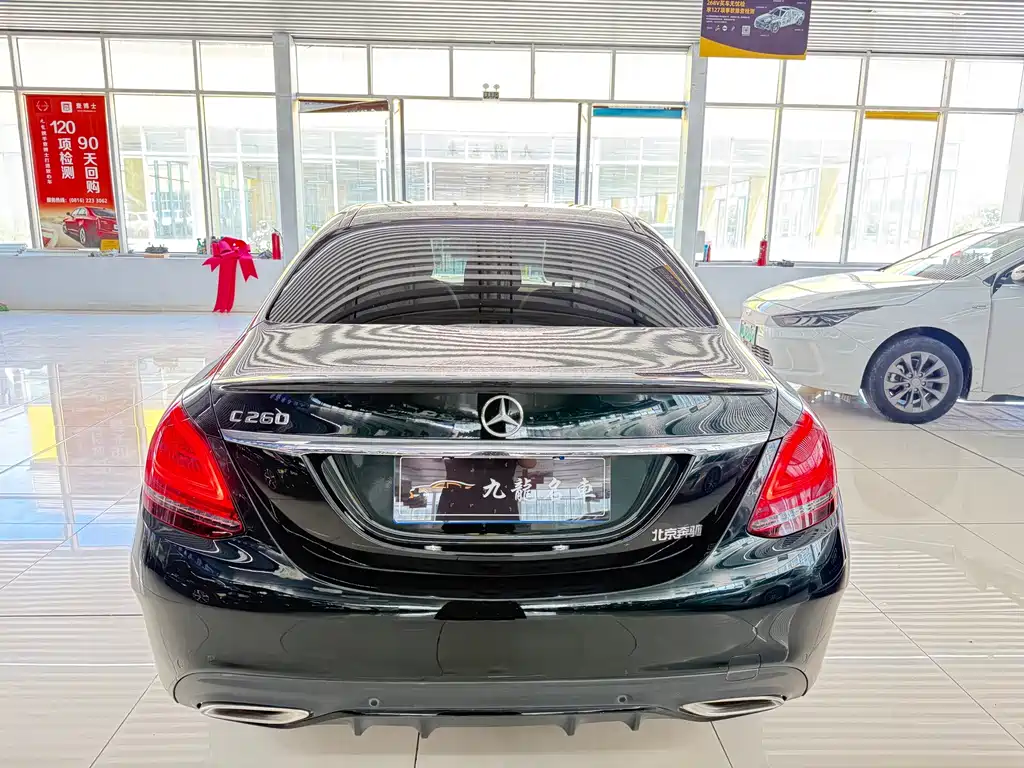 Mercedes-Benz C-Class — миниатюра 4