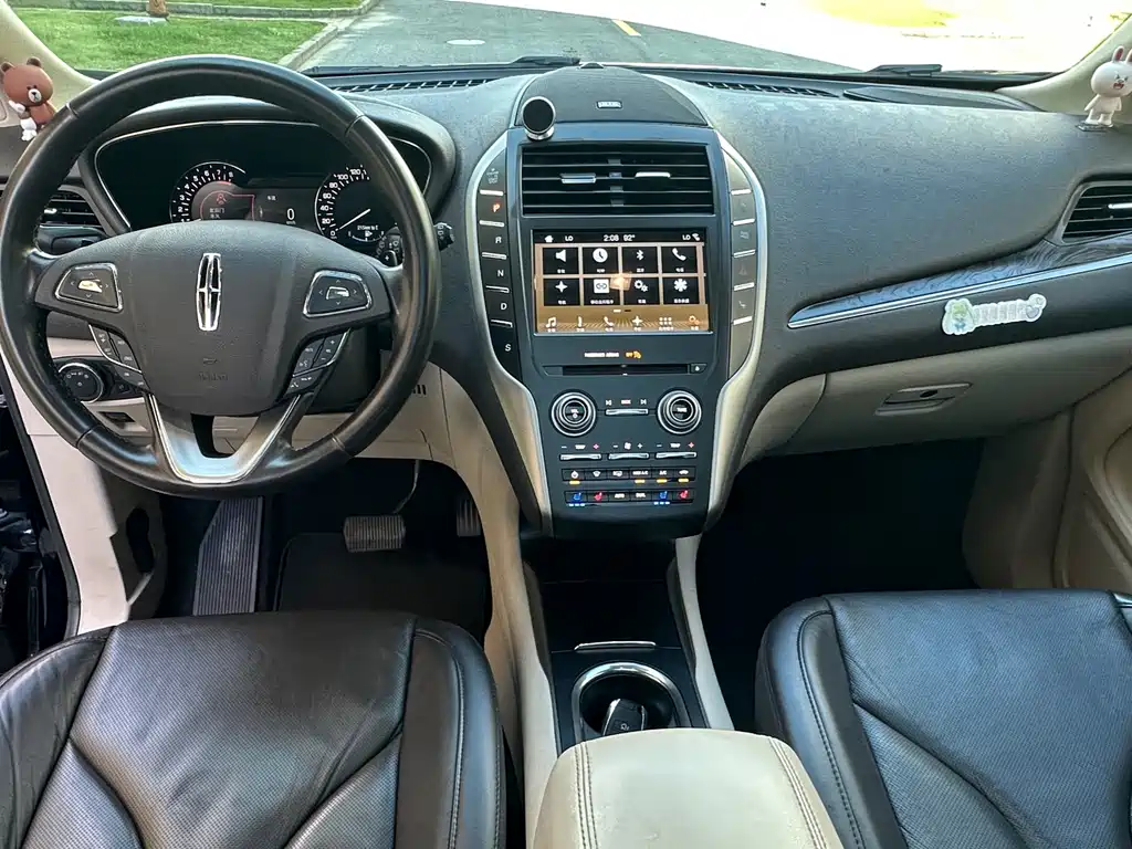 Lincoln MKC — миниатюра 13