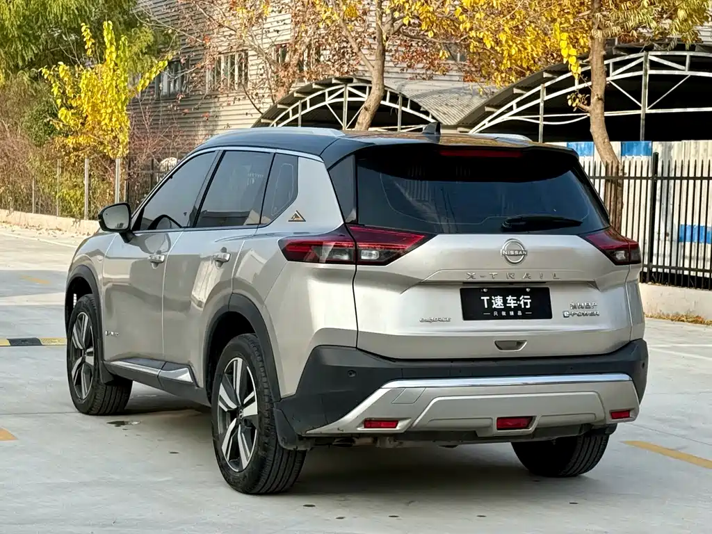 Nissan X-Trail — миниатюра 7