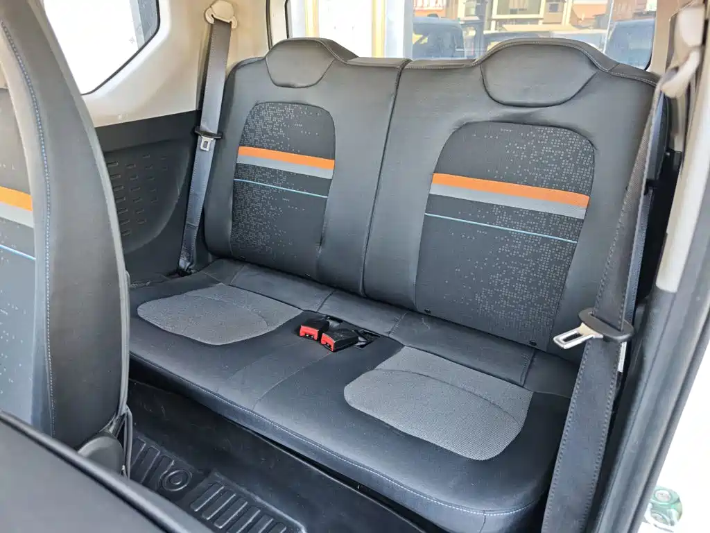 Wuling MINIEV — миниатюра 17