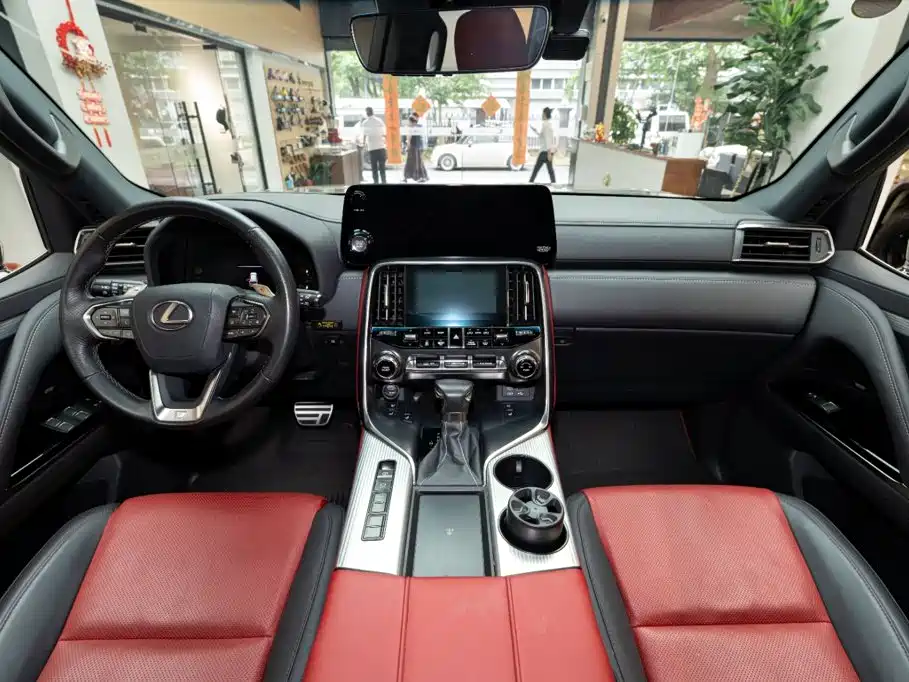 Lexus LX — миниатюра 7
