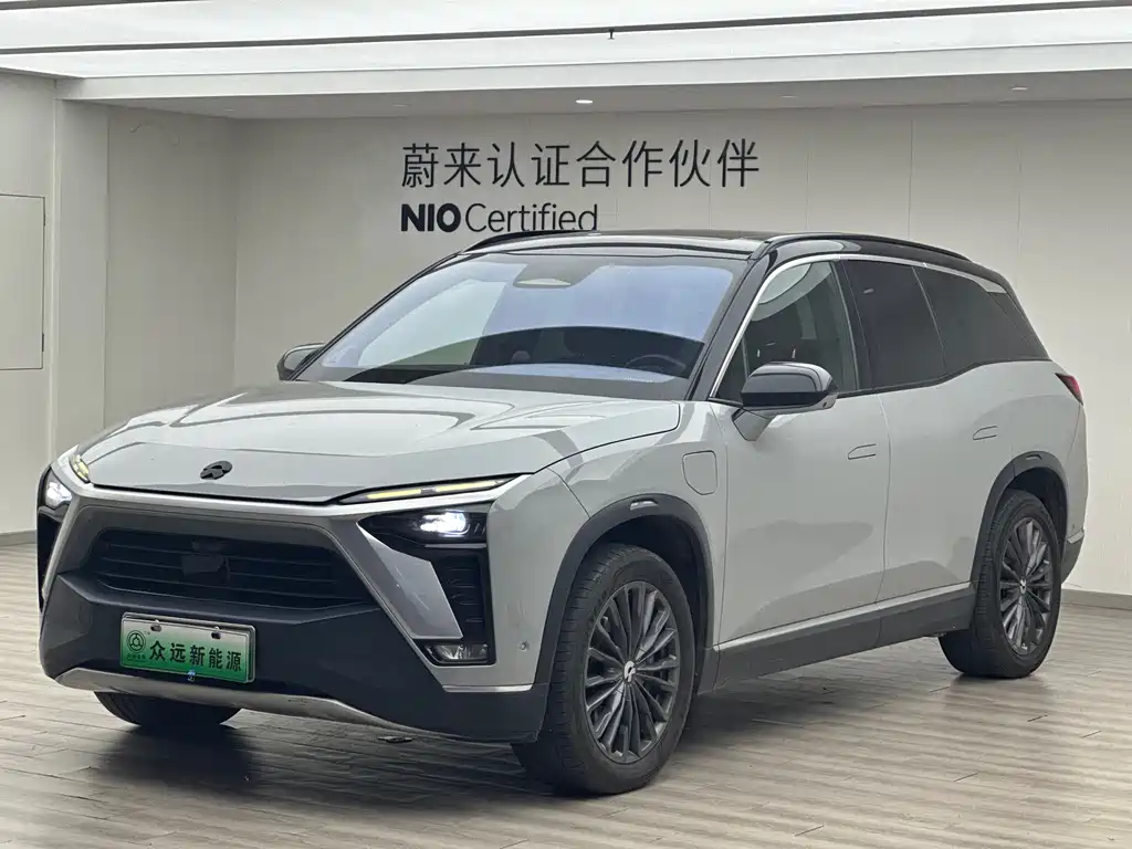 NIO ES8 2020 580KM мест