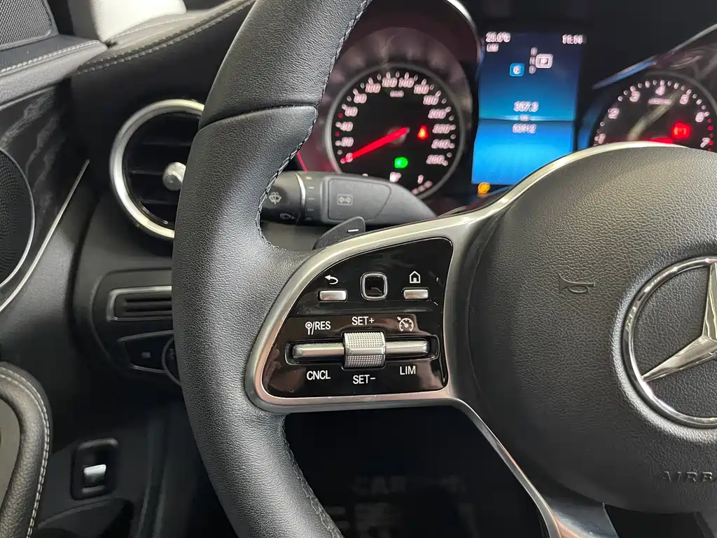 Mercedes-Benz C-Class — миниатюра 18