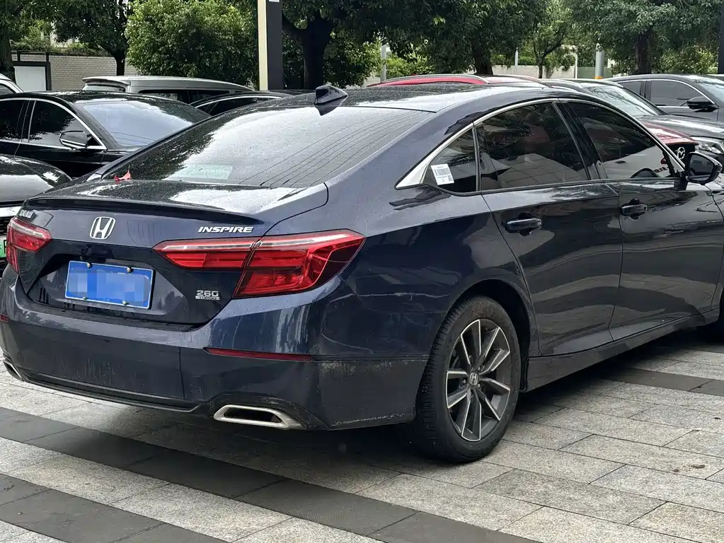 Honda Inspire — миниатюра 2