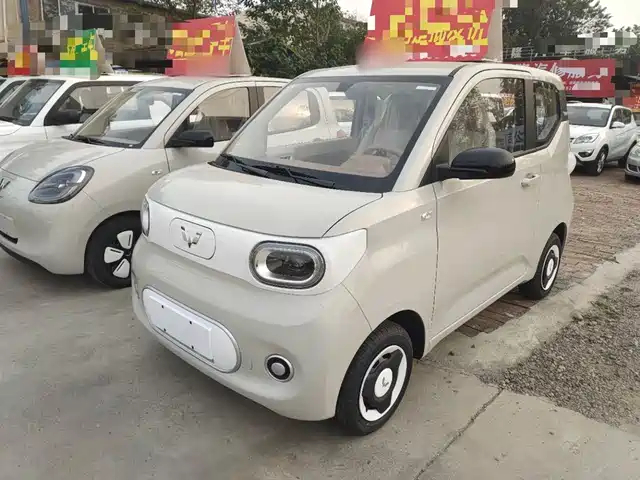 WULING AUTOMOBILE HONGGUANG MINIEV 2025