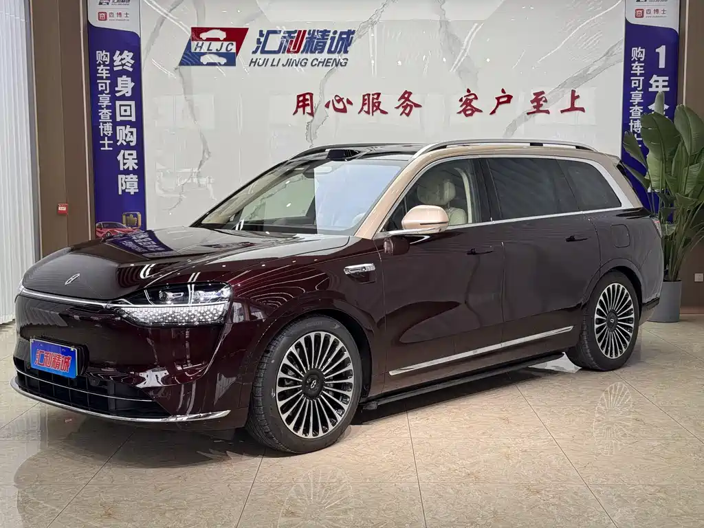问界M9 2025款 增程 Ultra版 52kWh 6座版 (192线激光雷达）