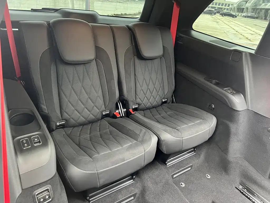 Mercedes-Benz GLS AMG — миниатюра 10