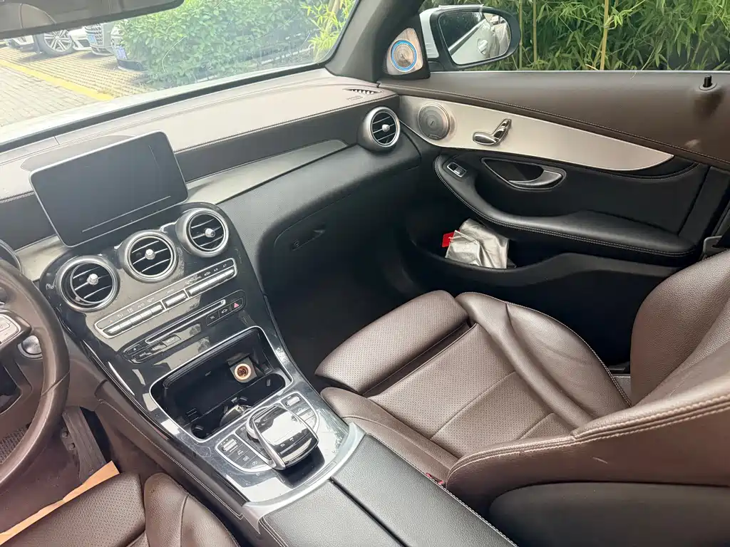 Mercedes-Benz GLC — миниатюра 10