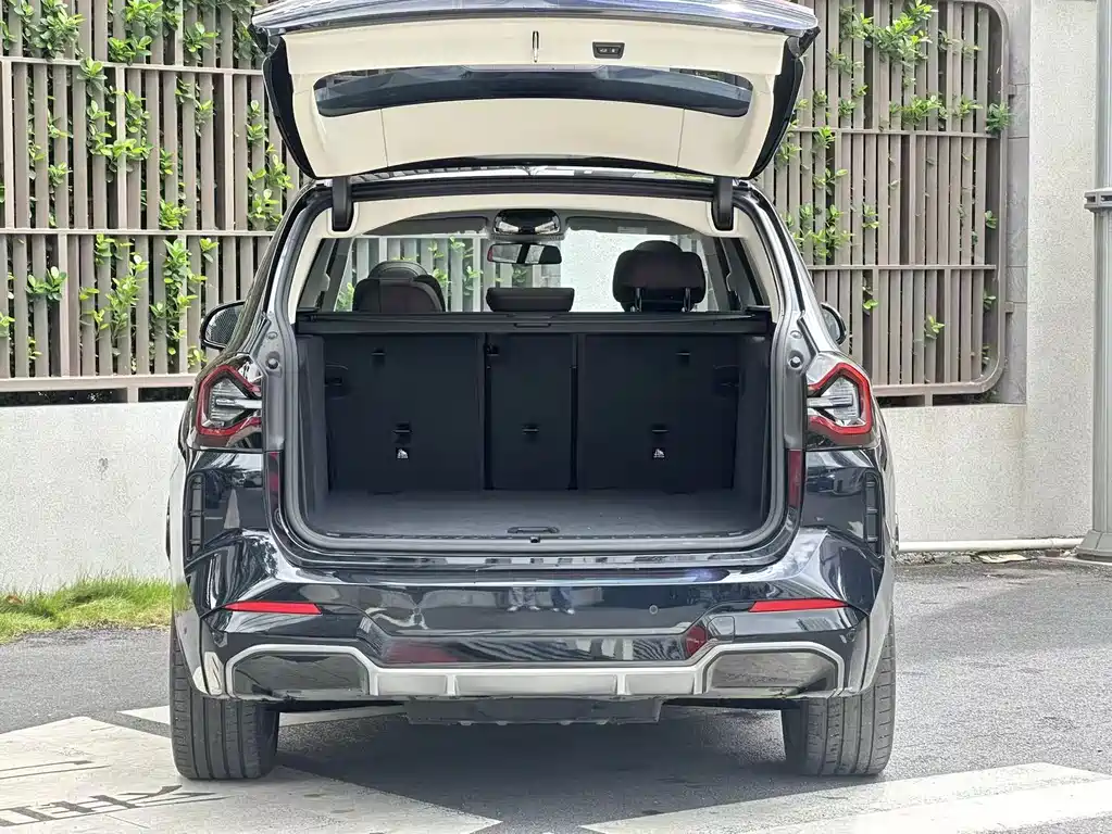 BMW iX3 — миниатюра 6