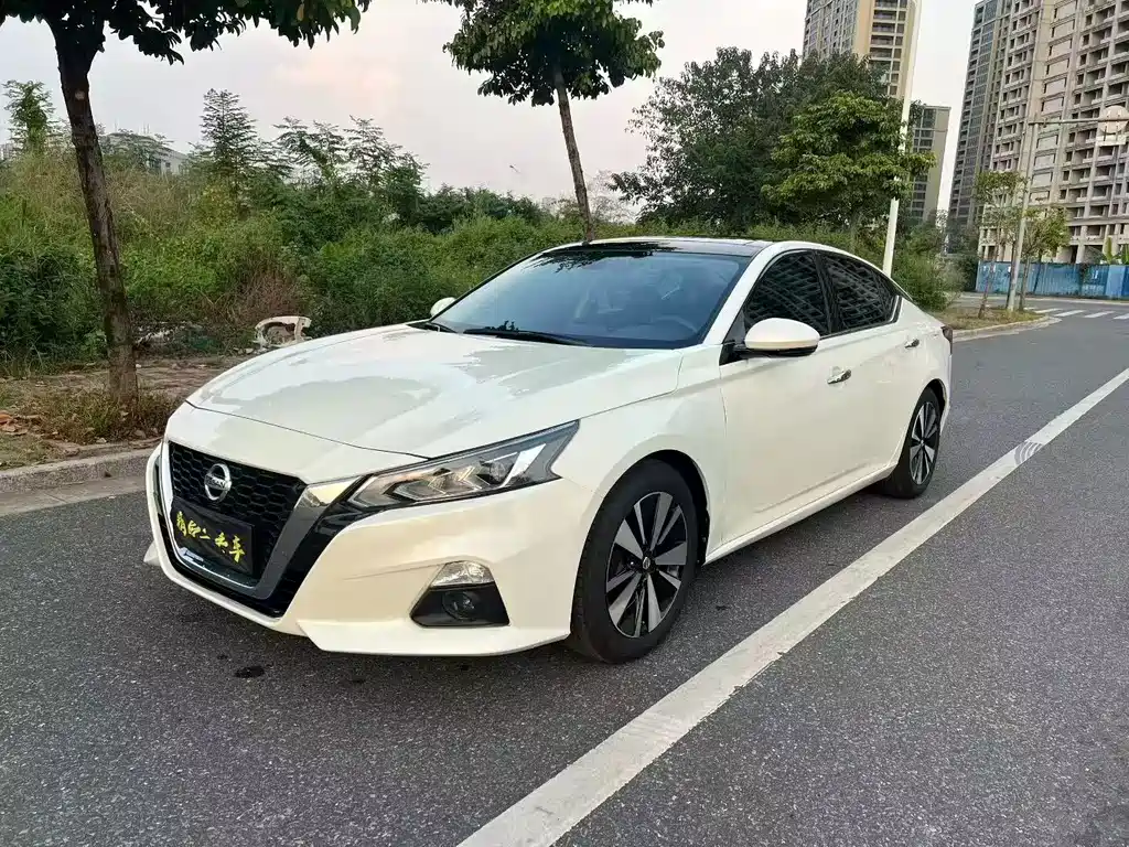 Nissan Teana