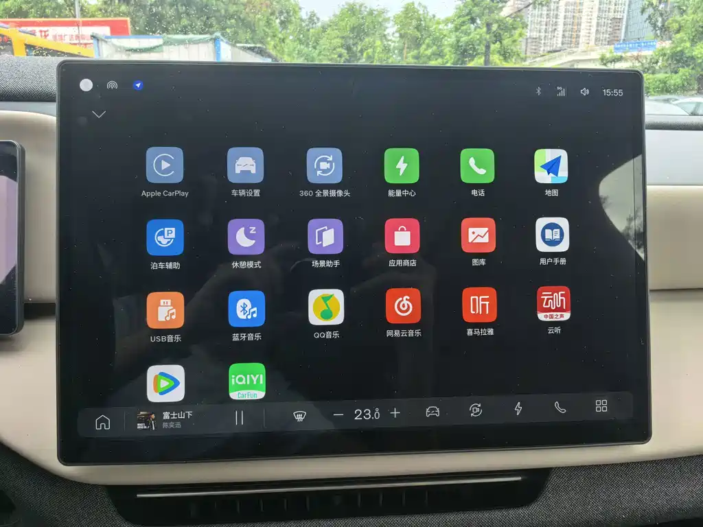 Volvo гибрид Volvo XC70 plug-in — миниатюра 11