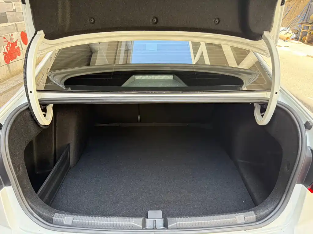 Volkswagen Bora — миниатюра 22